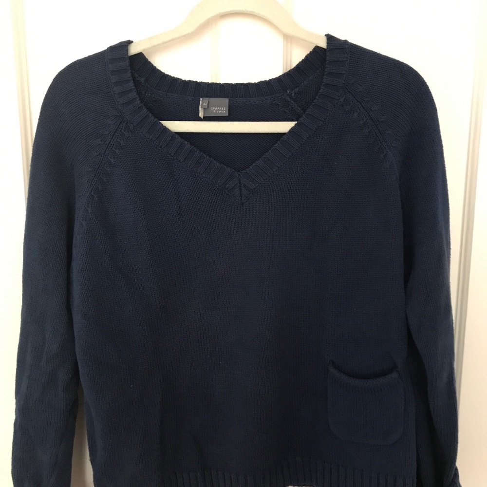 Cropped knitted sweater
